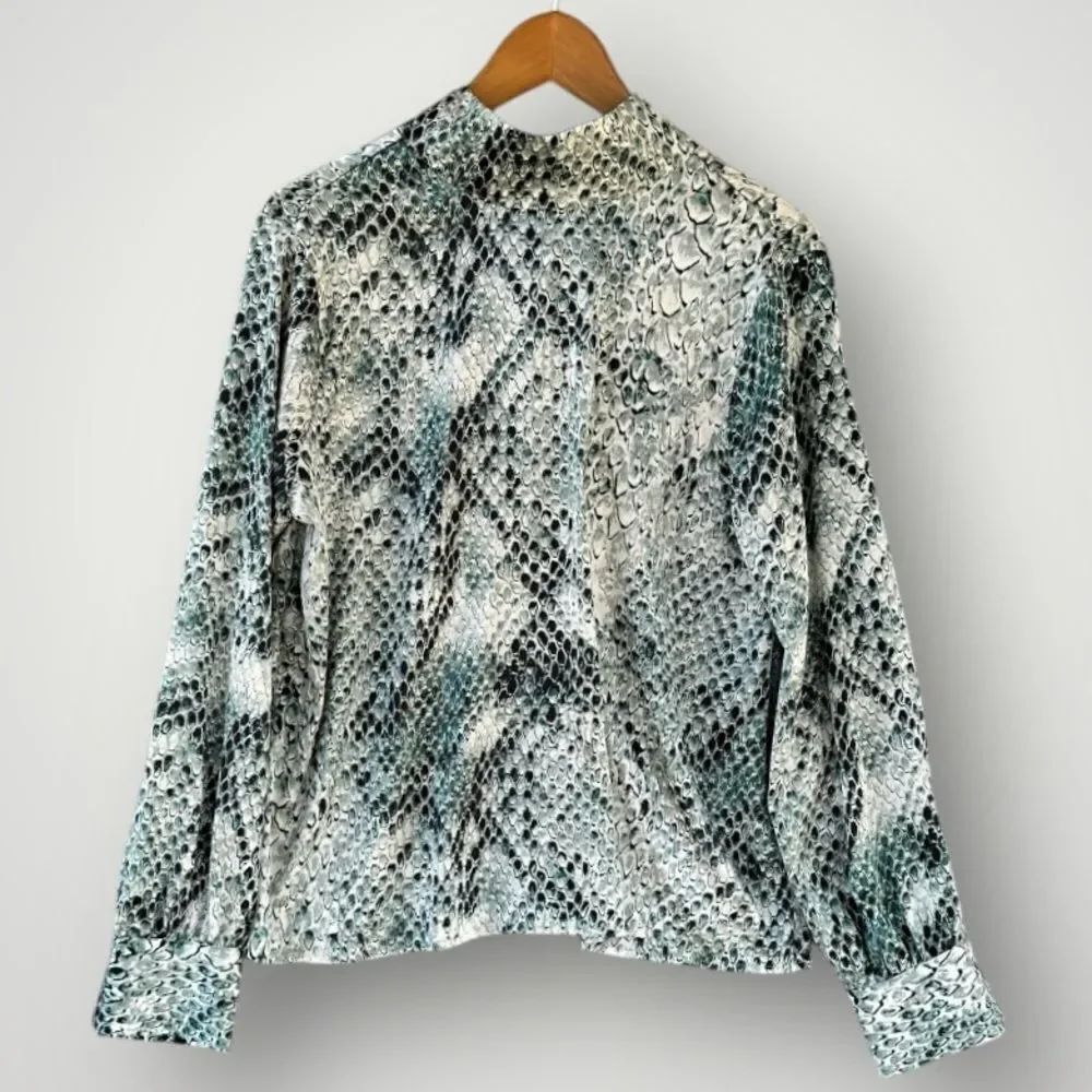🎉5 for $45🎉 Worthington top blouse shirt size M
